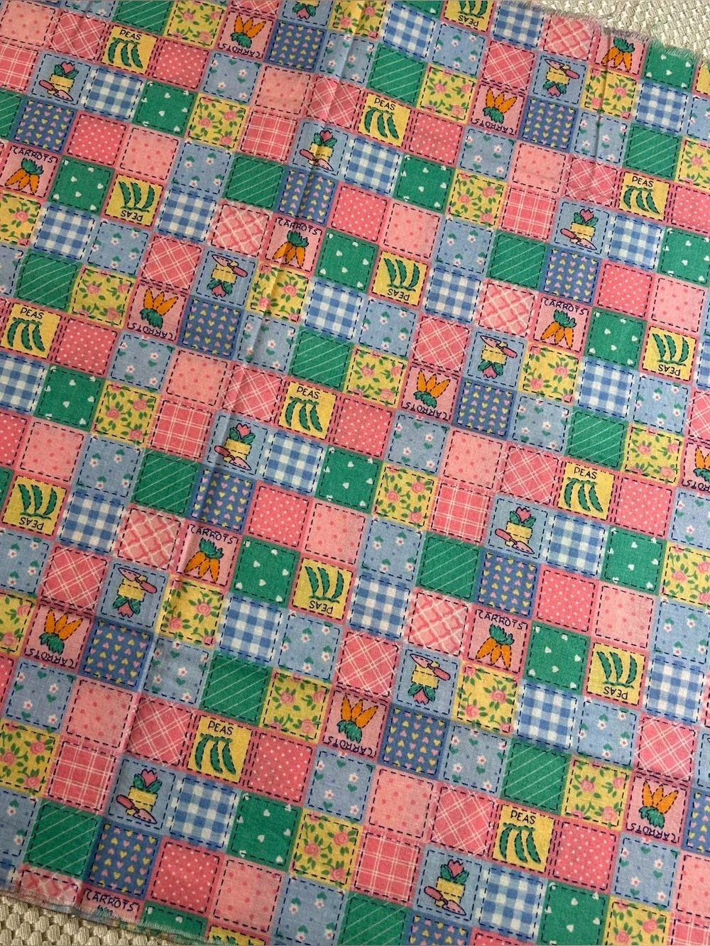1/2 yard - Vintage Patchwork Floral Cotton Fabric - Pink, Blue, Green (F02)